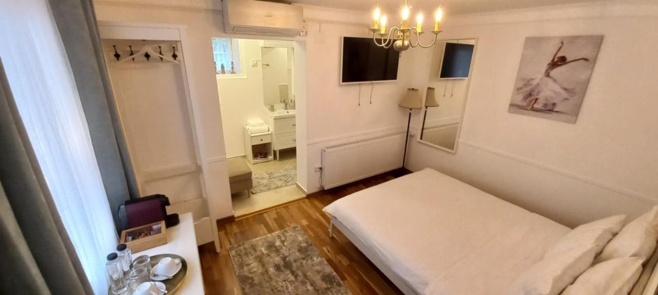 Five Rooms Braşov Buitenkant foto
